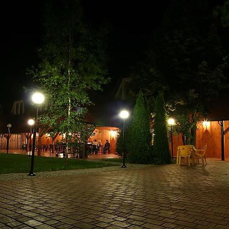 Hotel Tenishouse Marki  Dış mekan fotoğraf