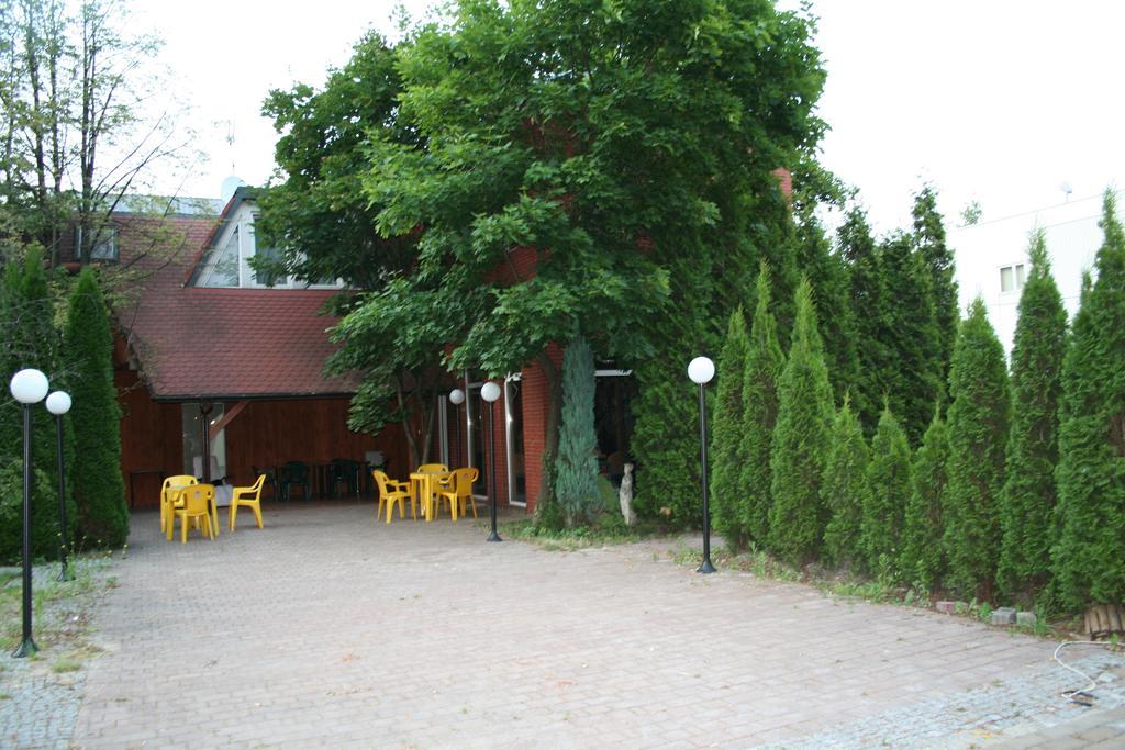 Hotel Tenishouse Marki  Dış mekan fotoğraf