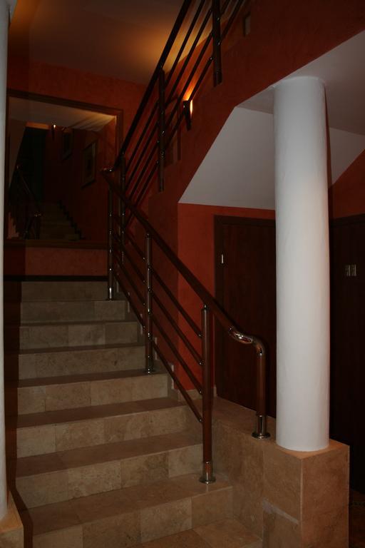Hotel Tenishouse Marki  Dış mekan fotoğraf