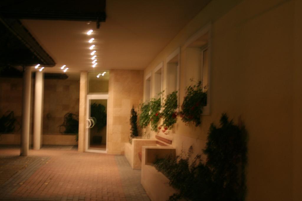 Hotel Tenishouse Marki  Dış mekan fotoğraf