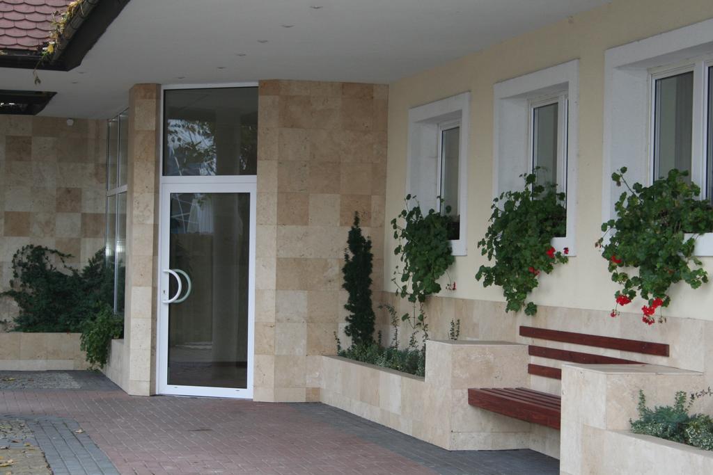 Hotel Tenishouse Marki  Dış mekan fotoğraf