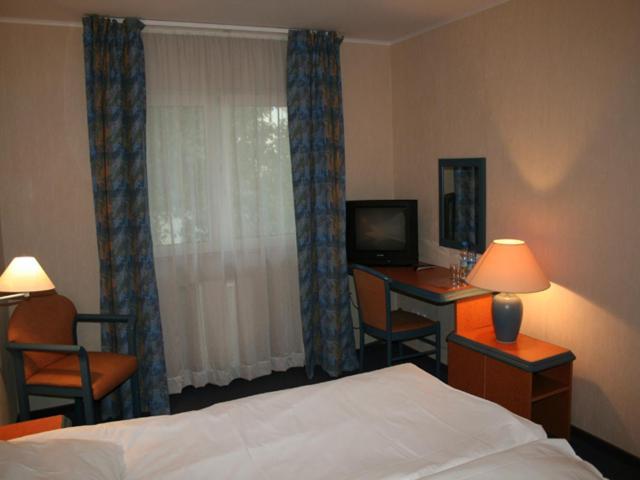 Hotel Tenishouse Marki  Oda fotoğraf