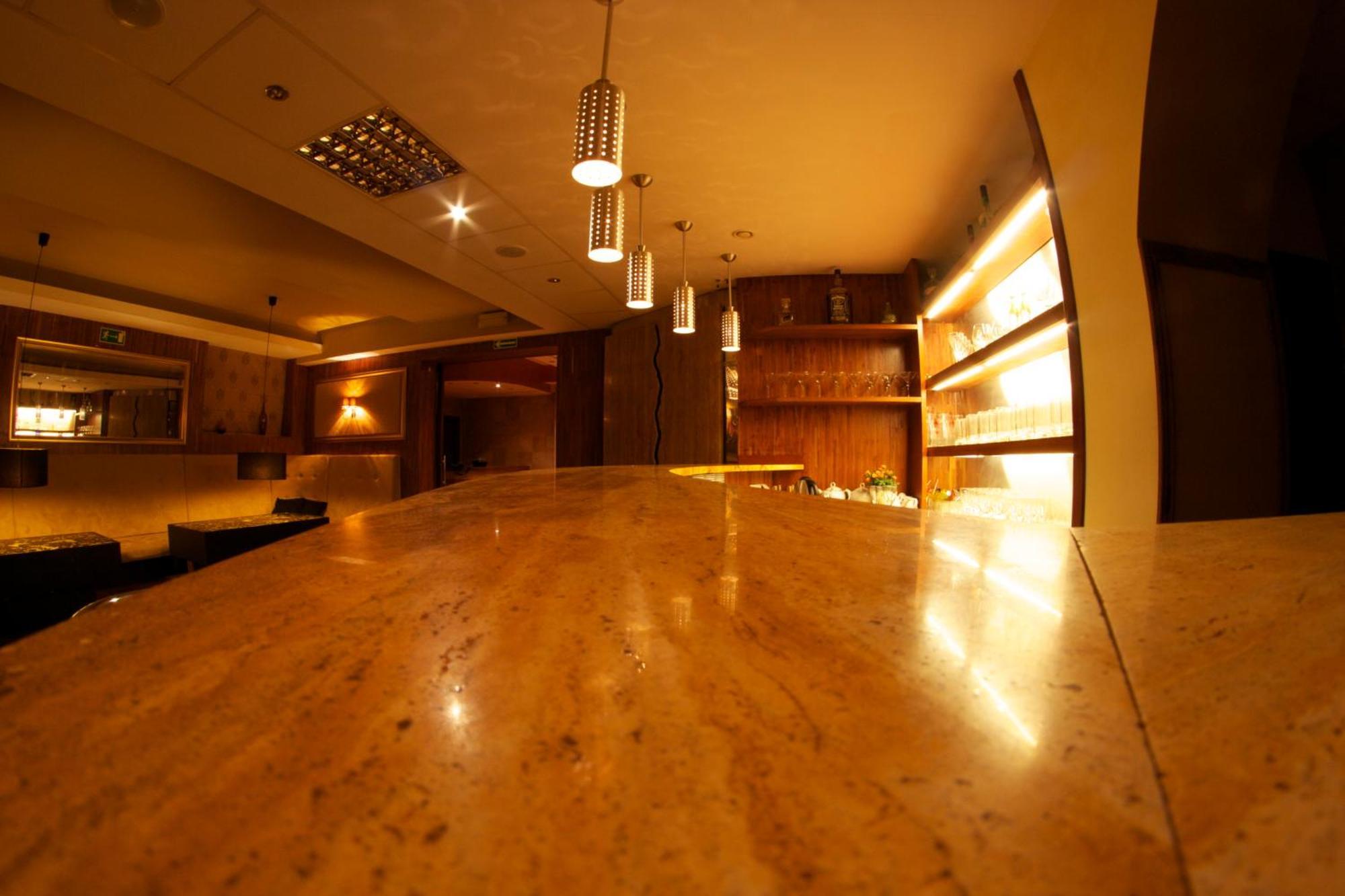 Hotel Tenishouse Marki  Dış mekan fotoğraf